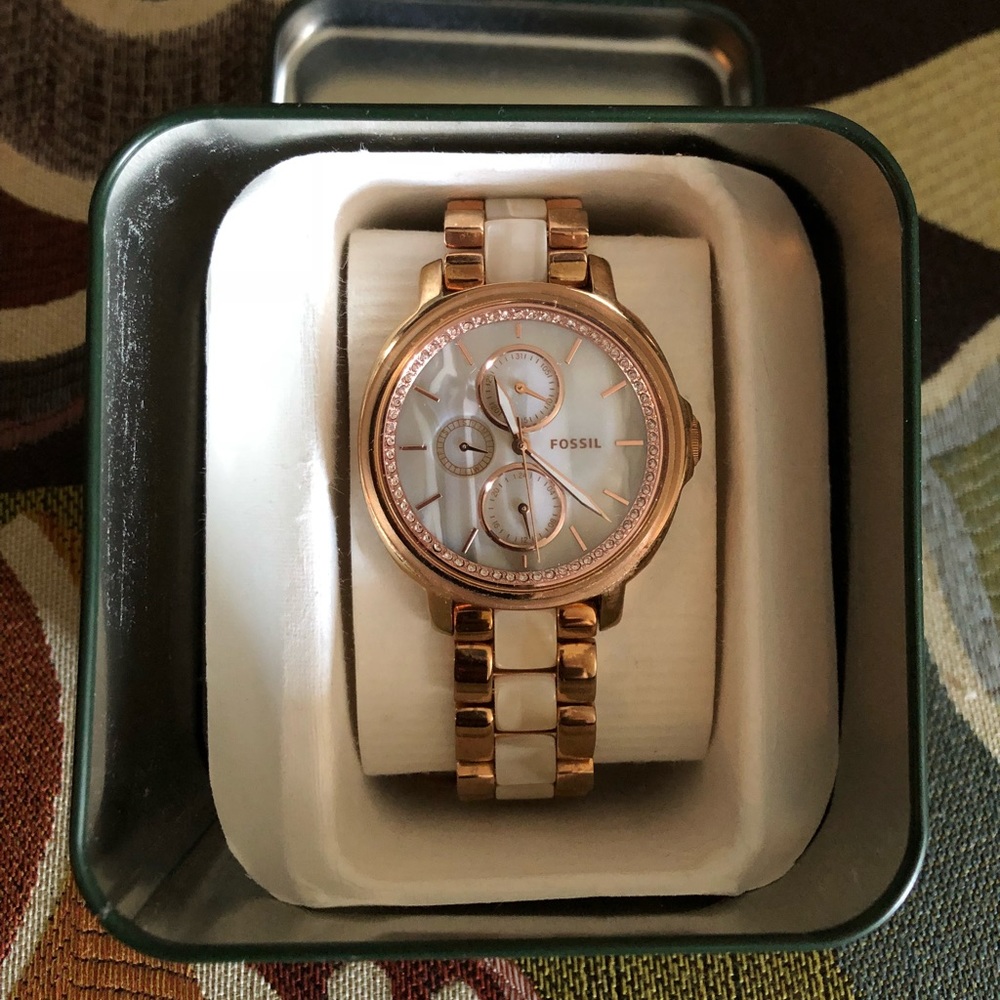Fossil watch